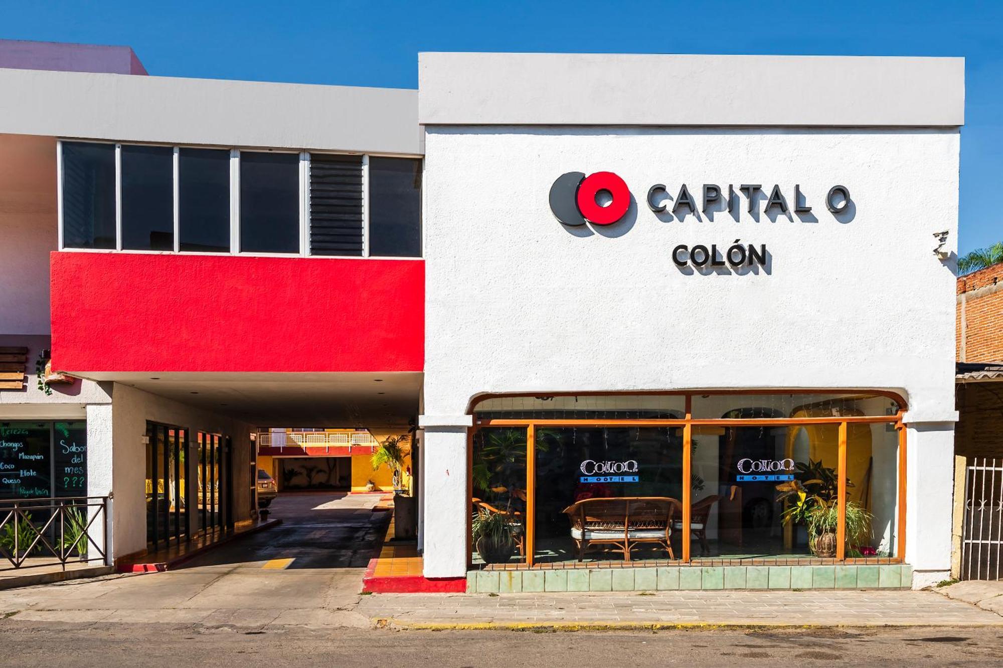Capital O Colon, Ciudad Guzman Jalisco Hotel Exterior photo